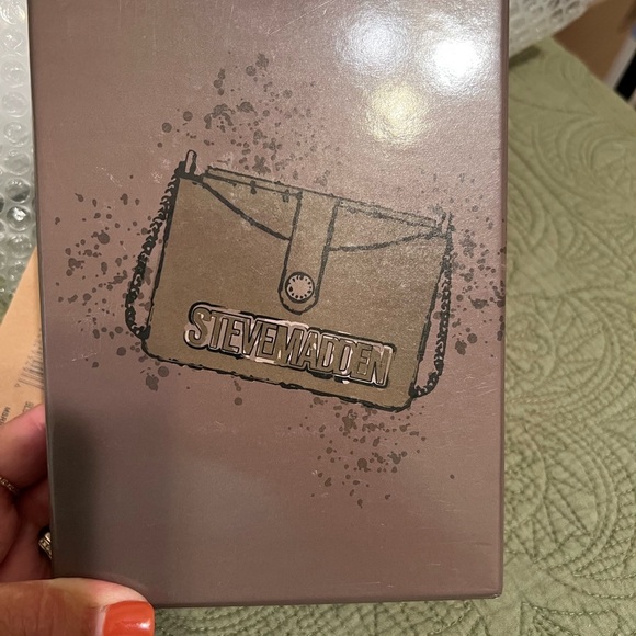 Steve Madden Sage Green Blovey Box Crossbody - Picture 3 of 3